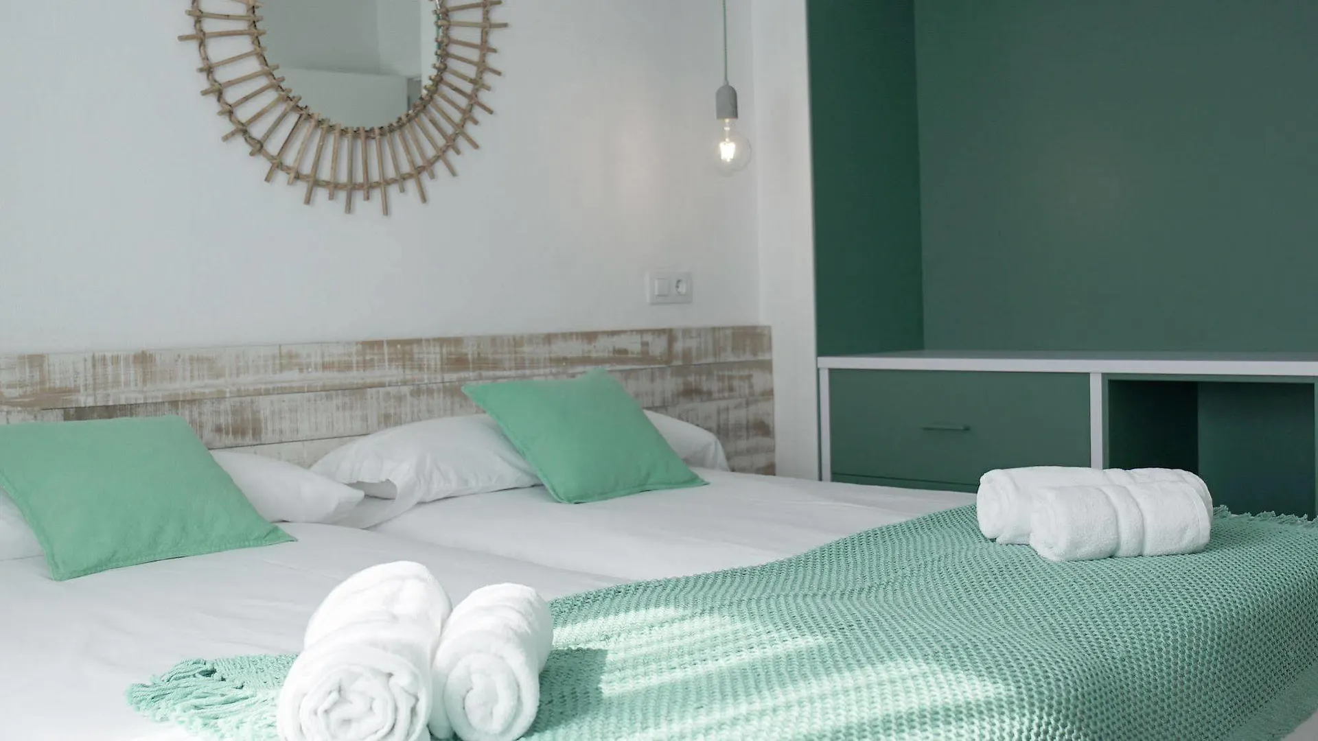 Aparthotel Fleming 50 - Adults Only San Antonio Abad 3*,